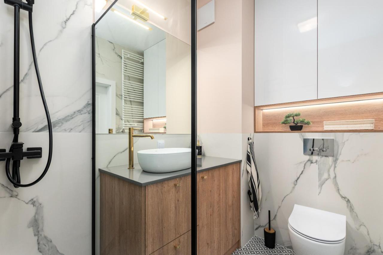 Bg Premium Apartments Browary Warszawskie Varsovia Exterior foto